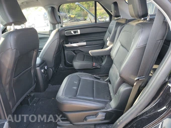 2023 Ford Explorer XLT – miniatura 9