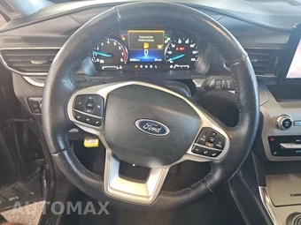 2023 Ford Explorer XLT - miniatura 10