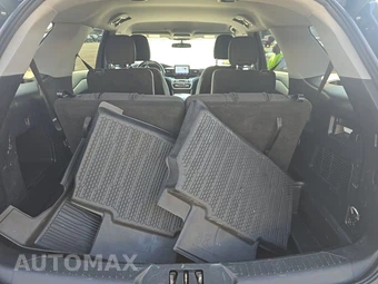 2023 Ford Explorer XLT - miniatura 17