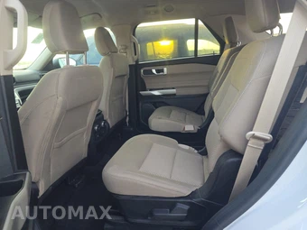 2023 Ford Explorer XLT - miniatura 13
