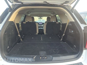 2023 Ford Explorer XLT - miniatura 17