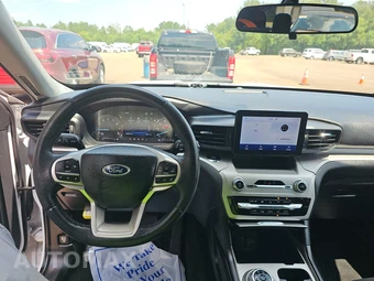 2023 Ford Explorer XLT - miniatura 11