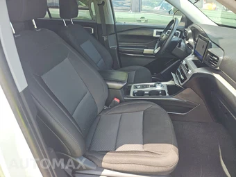 2023 Ford Explorer XLT - miniatura 8