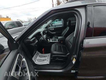 2023 Ford Explorer XLT - miniatura 6