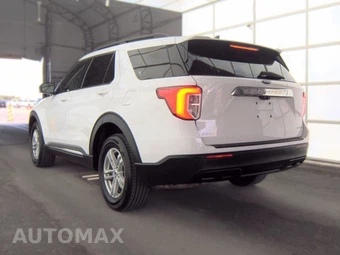 2023 Ford Explorer XLT - miniatura 6