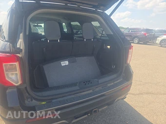 2023 Ford Explorer XLT - miniatura 11