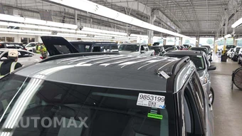 2023 Ford Explorer XLT - miniatura 12