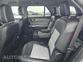 2023 Ford Explorer XLT - miniatura 9