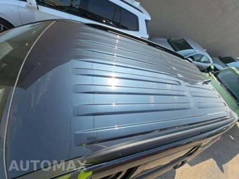2023 Ford Explorer XLT - miniatura 12