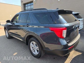 2023 Ford Explorer XLT - miniatura 2