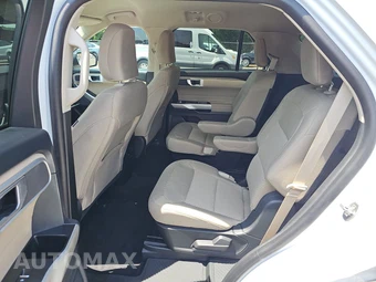 2023 Ford Explorer XLT – miniatura 13