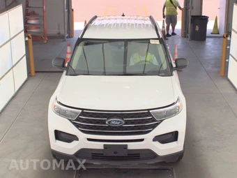 2023 Ford Explorer XLT – miniatura 2