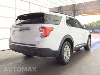 2023 Ford Explorer XLT – miniatura 4