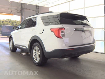 2023 Ford Explorer XLT – miniatura 6