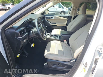 2023 Ford Explorer XLT – miniatura 7