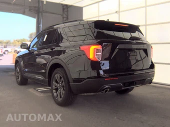 2023 Ford Explorer XLT - miniatura 6