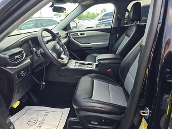 2023 Ford Explorer XLT - miniatura 7