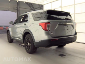 2023 Ford Explorer XLT - miniatura 2