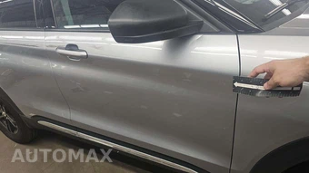 2023 Ford Explorer XLT - miniatura 28