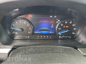 2023 Ford Explorer XLT - miniatura 8