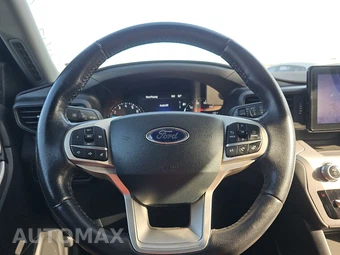 2023 Ford Explorer XLT - miniatura 10