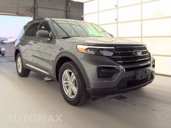 2023 Ford Explorer XLT - miniatura 3