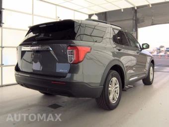 2023 Ford Explorer XLT - miniatura 4