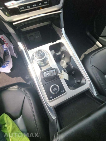 2023 Ford Explorer XLT - miniatura 5