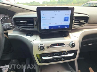 2023 Ford Explorer XLT - miniatura 10