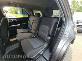 2023 Ford Explorer XLT - miniatura 13