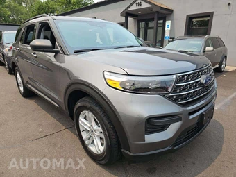2023 Ford Explorer XLT - miniatura 4