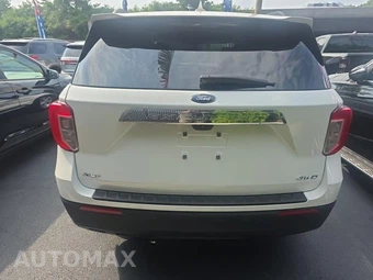 2023 Ford Explorer XLT - miniatura 5