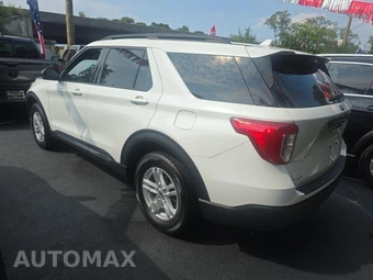 2023 Ford Explorer XLT - miniatura 6