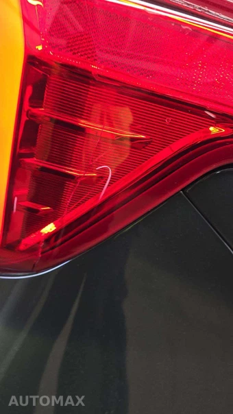 2023 Ford Explorer XLT - miniatura 13