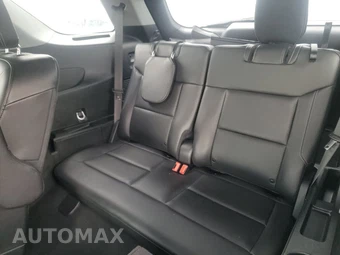 2023 Ford Explorer XLT - miniatura 30