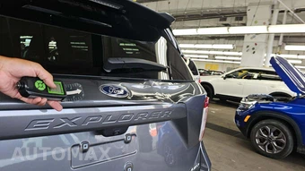 2023 Ford Explorer XLT - miniatura 18