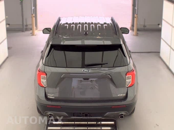 2023 Ford Explorer XLT - miniatura 30