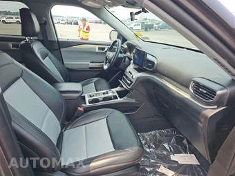 2023 Ford Explorer XLT - miniatura 31