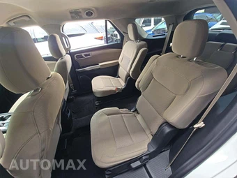 2023 Ford Explorer XLT - miniatura 13