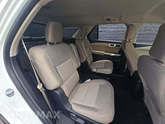 2023 Ford Explorer XLT - miniatura 17