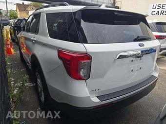 2023 Ford Explorer XLT - miniatura 2