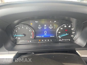 2023 Ford Explorer XLT - miniatura 12