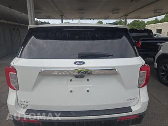 2023 Ford Explorer XLT - miniatura 5