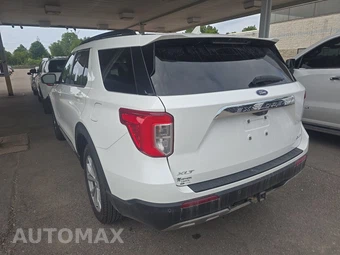 2023 Ford Explorer XLT - miniatura 6