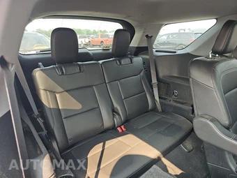 2023 Ford Explorer XLT - miniatura 14