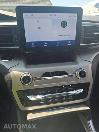 2023 Ford Explorer XLT - miniatura 10