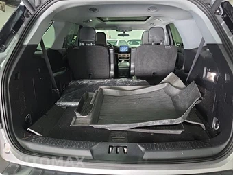 2023 Ford Explorer XLT - miniatura 20