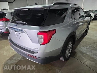2023 Ford Explorer XLT - miniatura 4