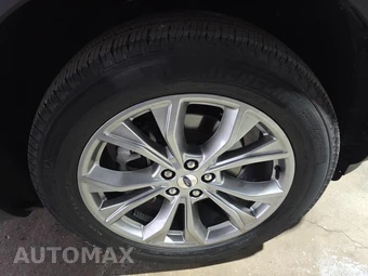 2023 Ford Explorer XLT - miniatura 9