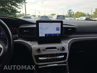 2023 Ford Explorer XLT - miniatura 10